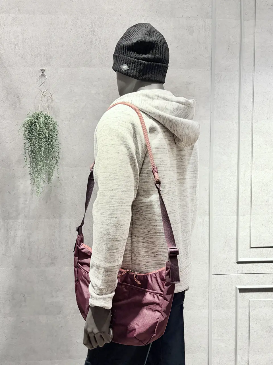 JOSEPH ABBOUD MOUNTAIN 二澤 コーディネート画像