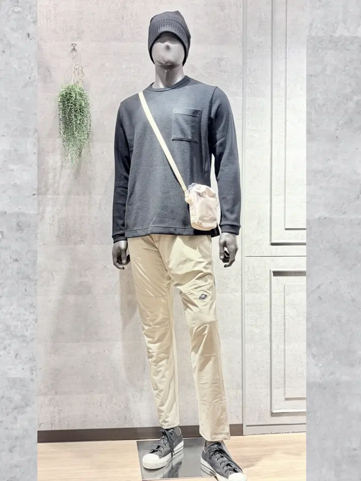 JOSEPH ABBOUD MOUNTAIN 二澤 コーディネート画像