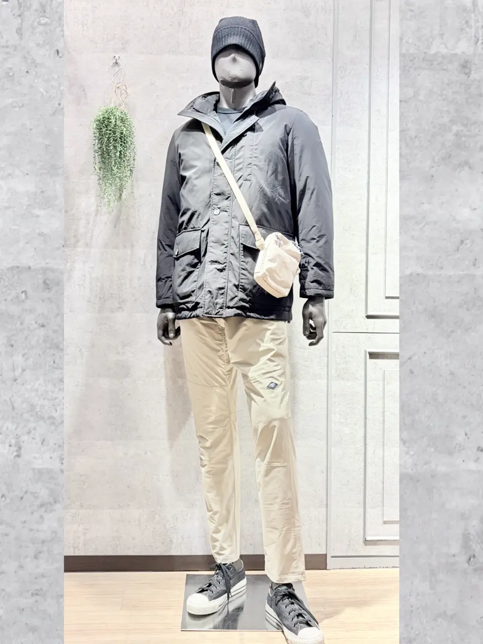 JOSEPH ABBOUD MOUNTAIN 二澤 コーディネート画像