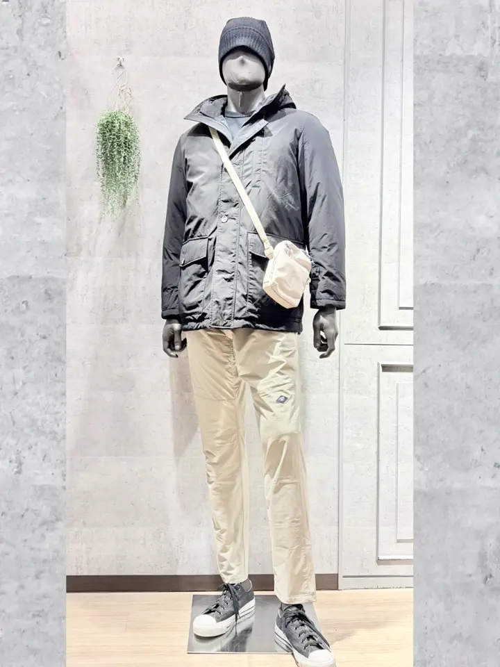 JOSEPH ABBOUD MOUNTAIN 二澤 コーディネート画像