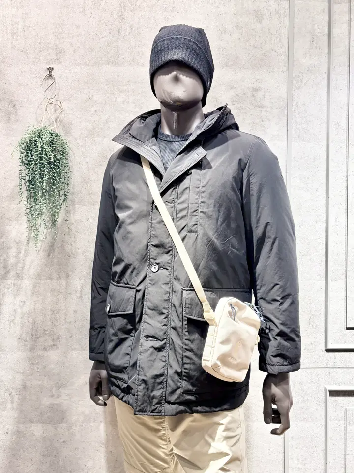 JOSEPH ABBOUD MOUNTAIN 二澤 コーディネート画像