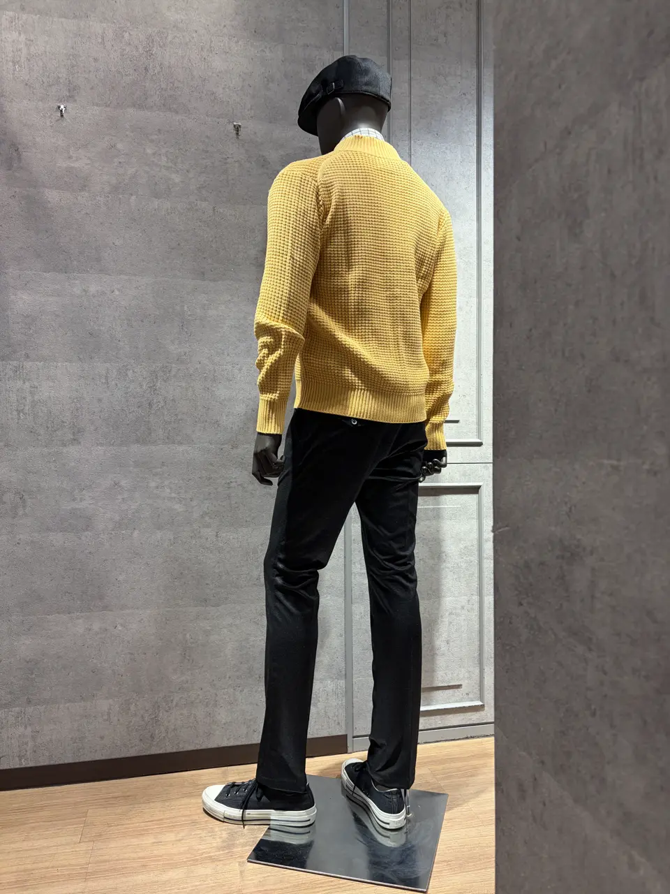 JOSEPH ABBOUD 上條 コーディネート画像