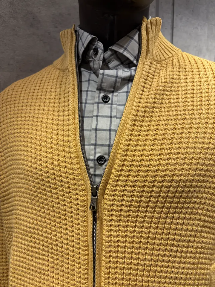 JOSEPH ABBOUD 上條 コーディネート画像