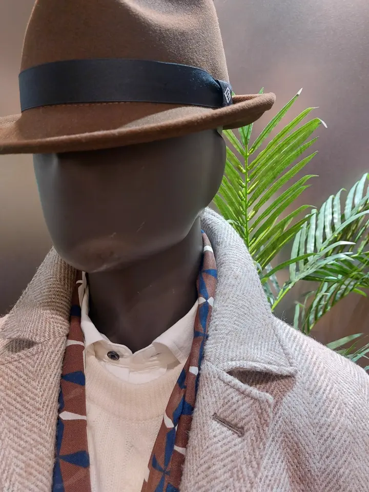 JOSEPH ABBOUD 清水 コーディネート画像