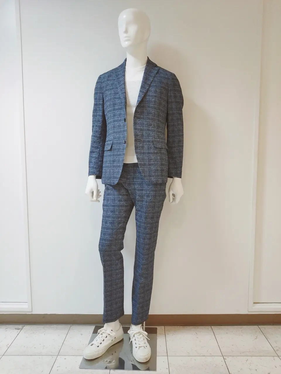 JOSEPH ABBOUD 袋地 コーディネート画像