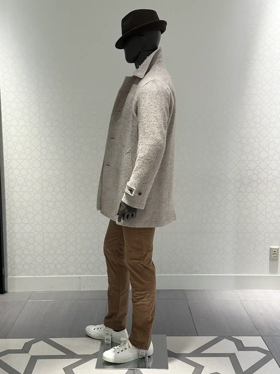 JOSEPH ABBOUD 石川 コーディネート画像