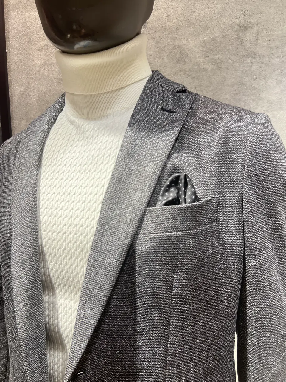 JOSEPH ABBOUD 上條 コーディネート画像