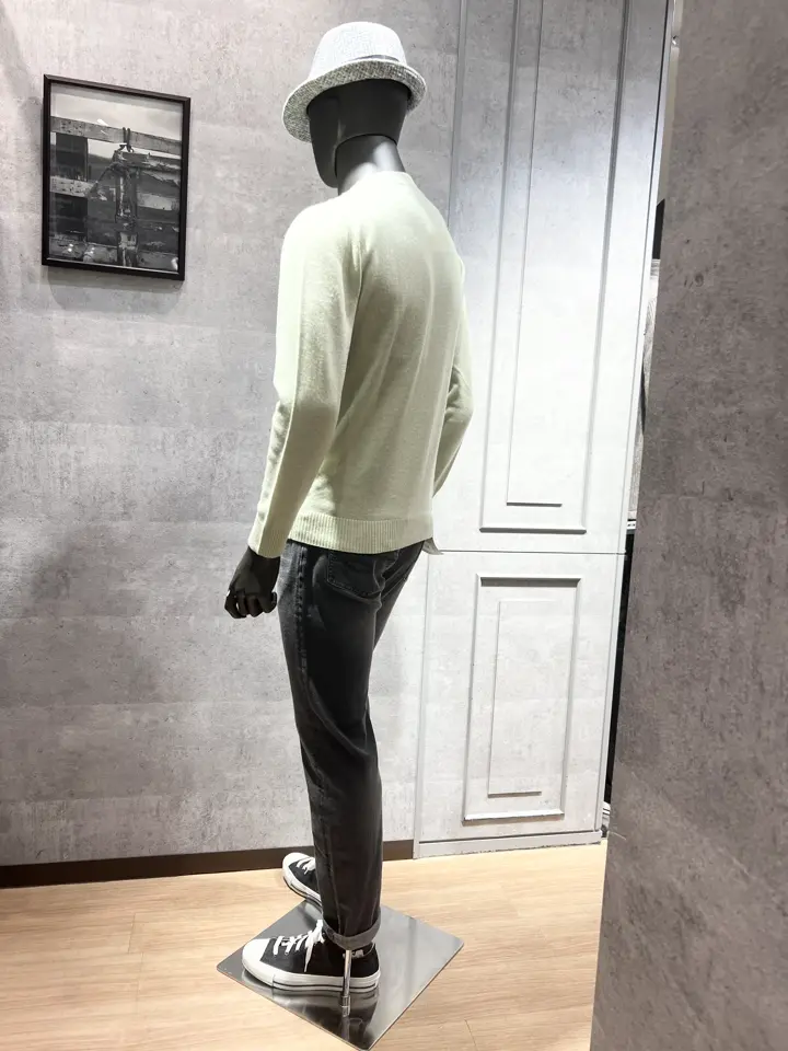 JOSEPH ABBOUD 上條 コーディネート画像