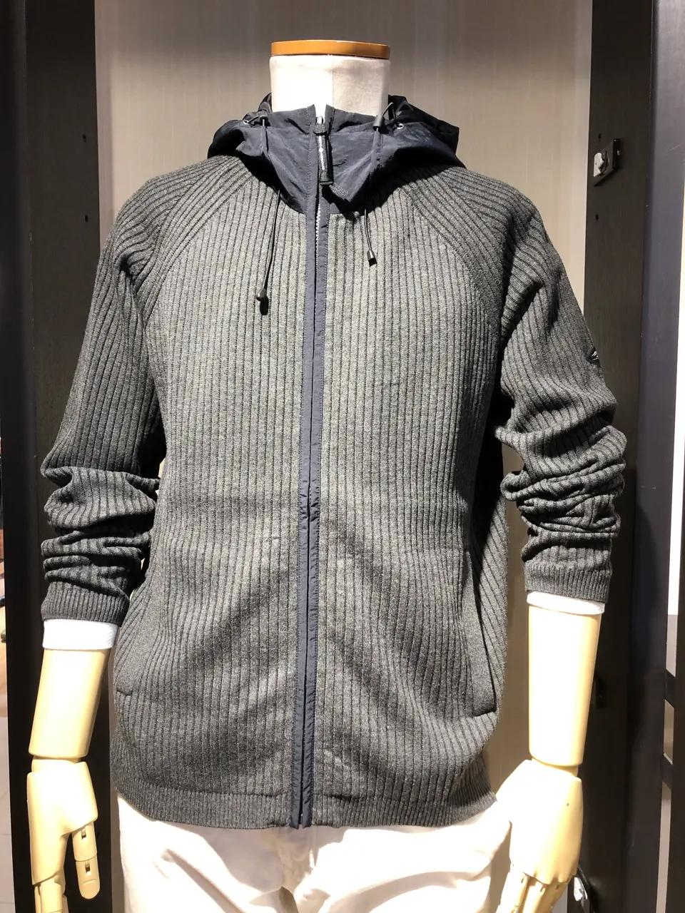 JOSEPH ABBOUD 山口 コーディネート画像