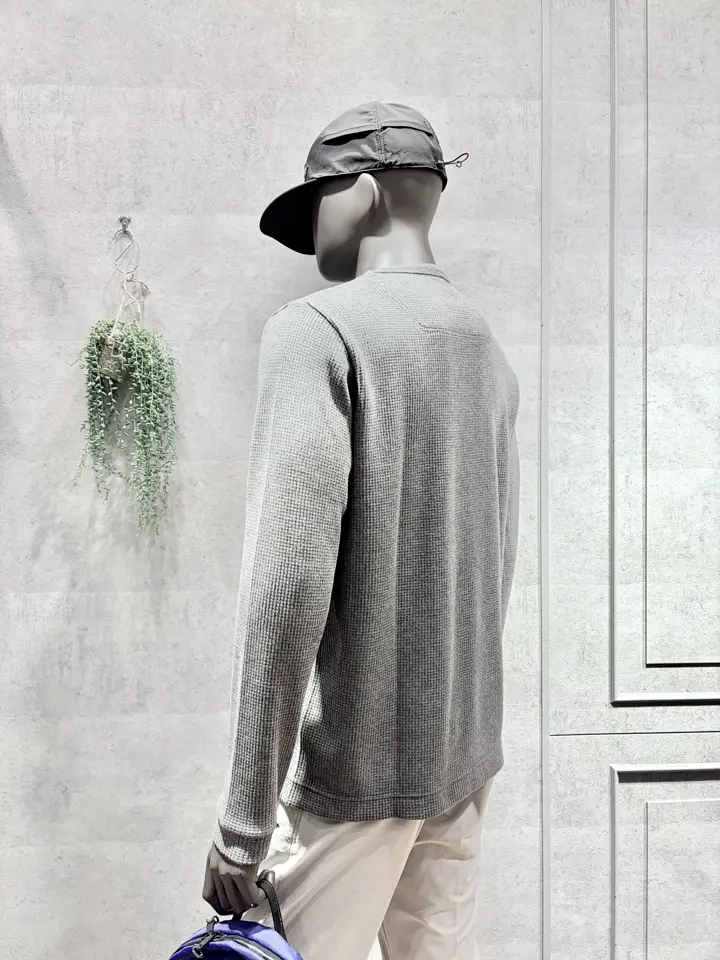 JOSEPH ABBOUD MOUNTAIN 二澤 コーディネート画像