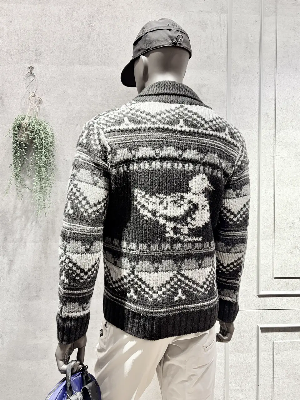 JOSEPH ABBOUD MOUNTAIN 二澤 コーディネート画像