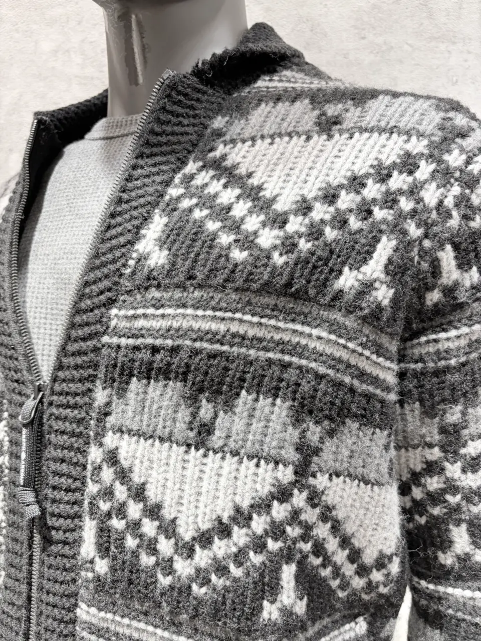 JOSEPH ABBOUD MOUNTAIN 二澤 コーディネート画像