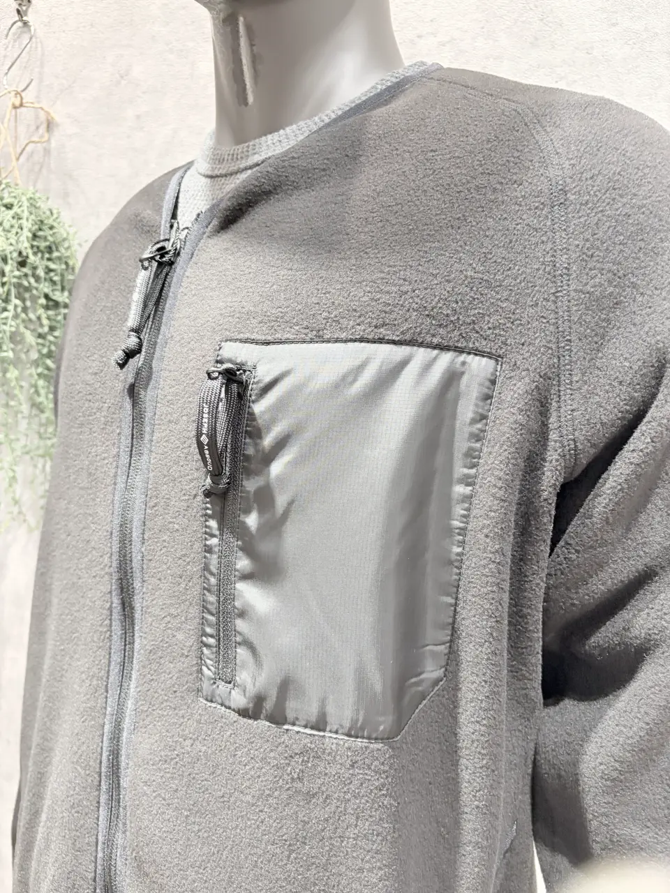 JOSEPH ABBOUD MOUNTAIN 二澤 コーディネート画像