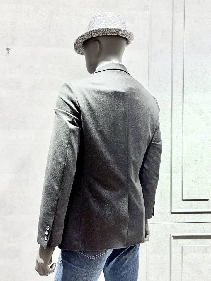 JOSEPH ABBOUD 二澤 コーディネート画像