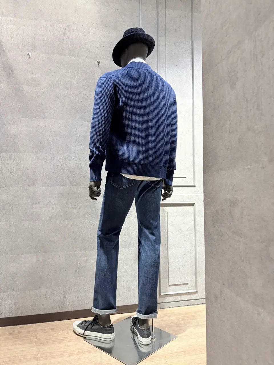 JOSEPH ABBOUD 上條 コーディネート画像