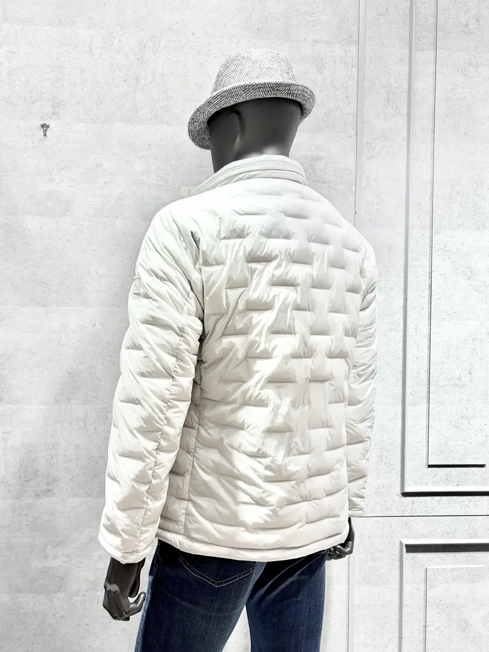 JOSEPH ABBOUD 二澤 コーディネート画像