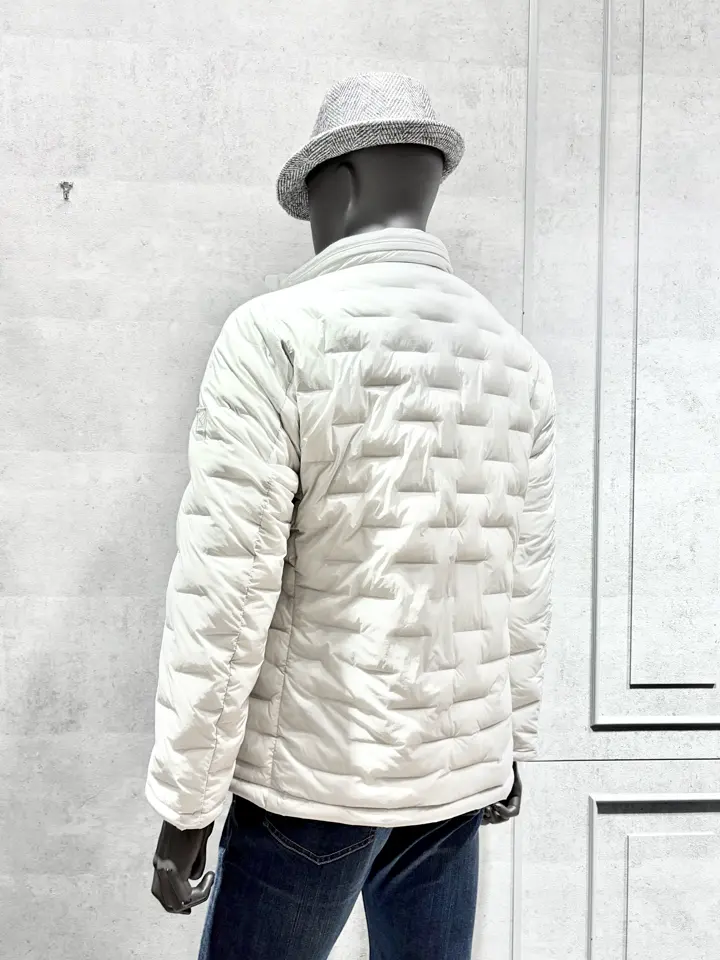 JOSEPH ABBOUD 二澤 コーディネート画像