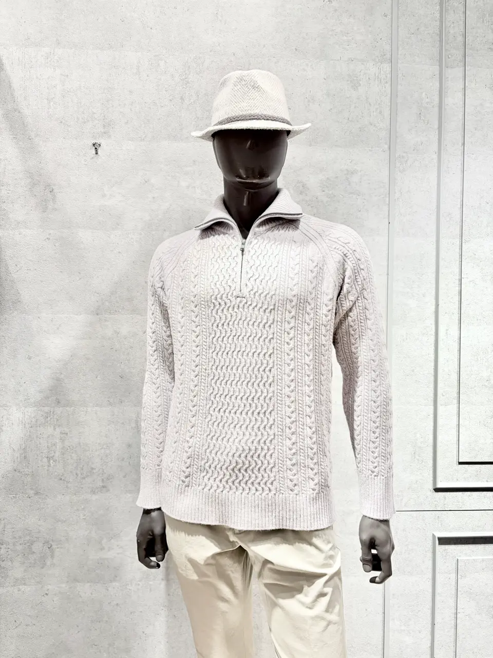 JOSEPH ABBOUD 二澤 コーディネート画像