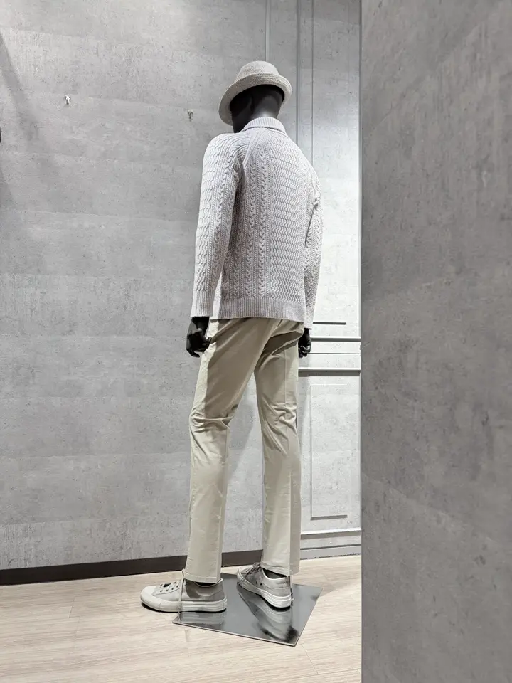 JOSEPH ABBOUD 上條 コーディネート画像