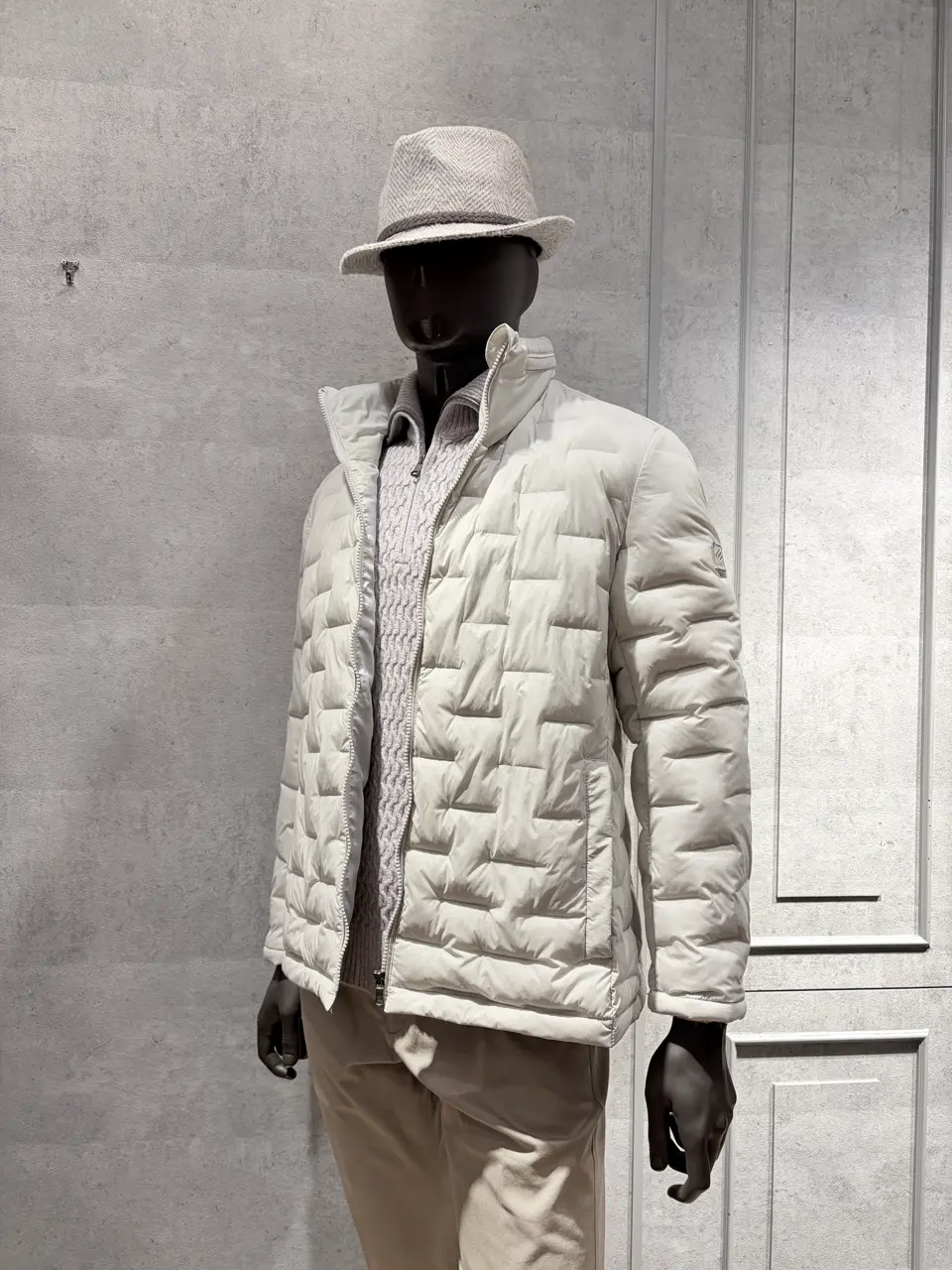 JOSEPH ABBOUD 上條 コーディネート画像