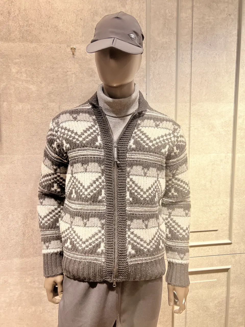 JOSEPH ABBOUD MOUNTAIN 上條 コーディネート画像