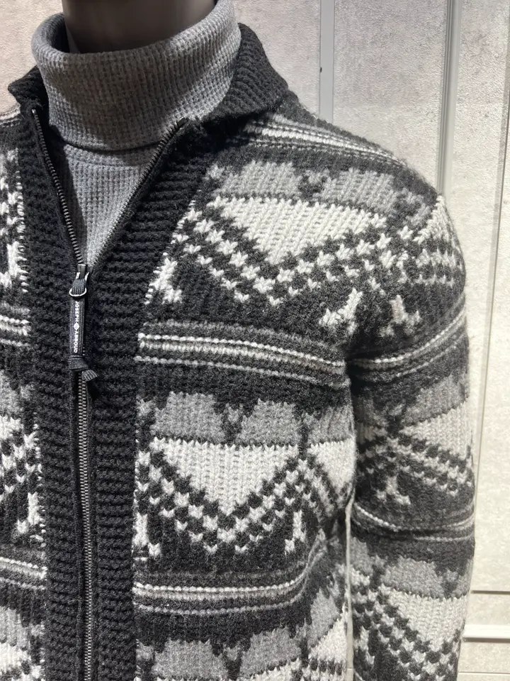 JOSEPH ABBOUD MOUNTAIN 上條 コーディネート画像