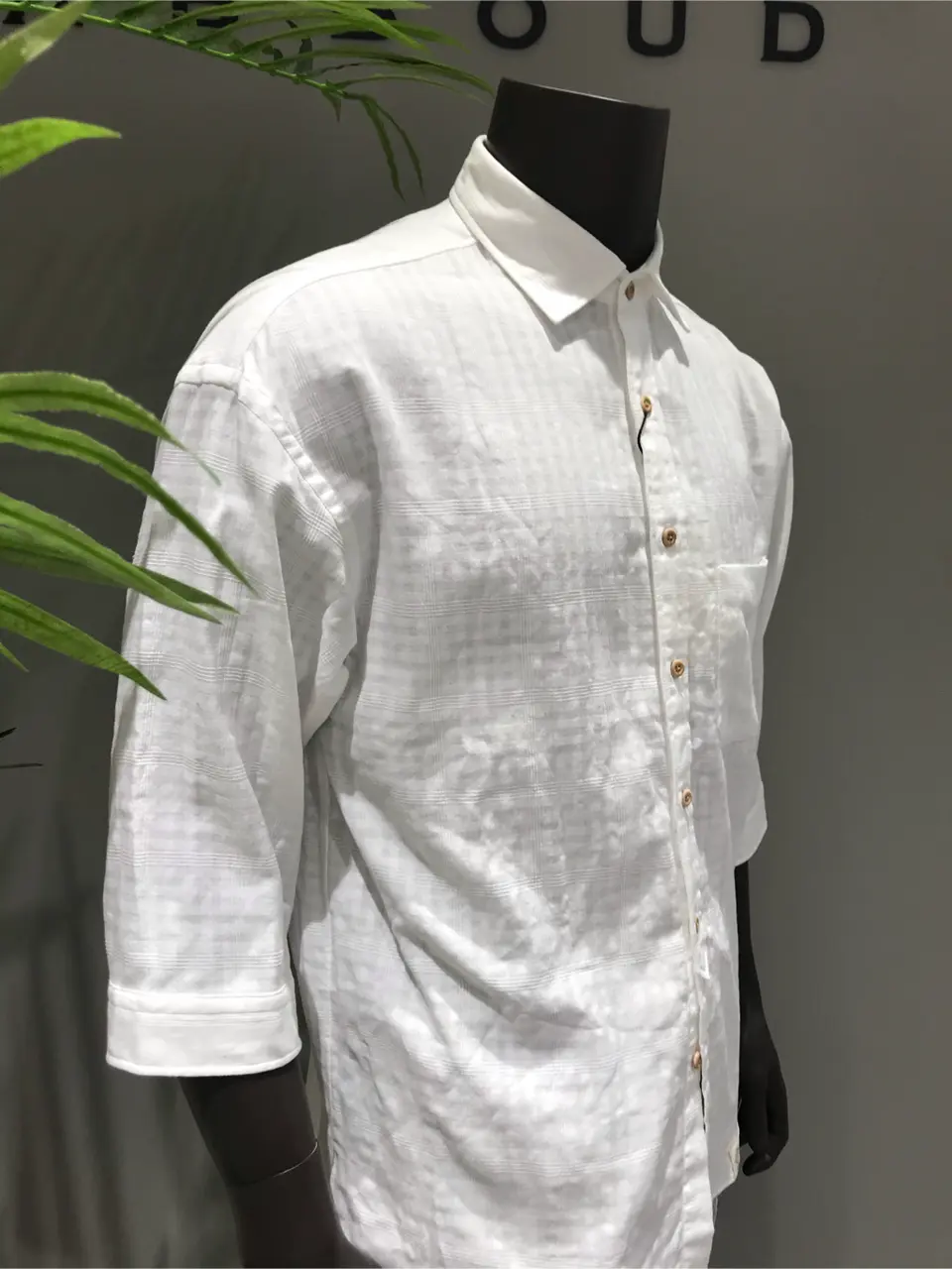 JOSEPH ABBOUD 伊津野 コーディネート画像