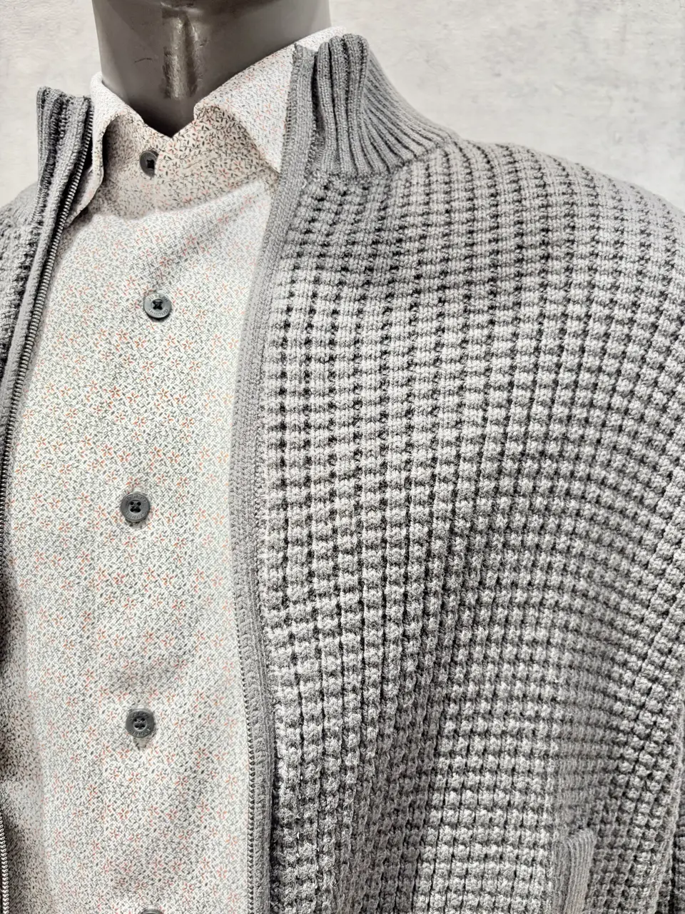 JOSEPH ABBOUD 二澤 コーディネート画像