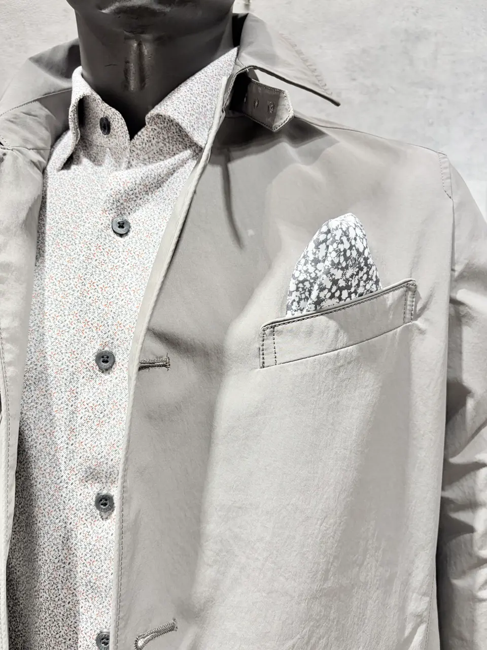 JOSEPH ABBOUD 二澤 コーディネート画像