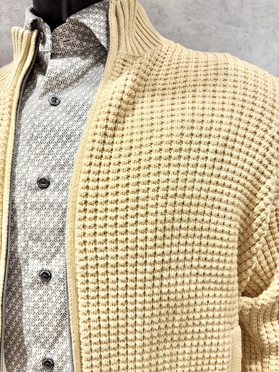 JOSEPH ABBOUD 二澤 コーディネート画像