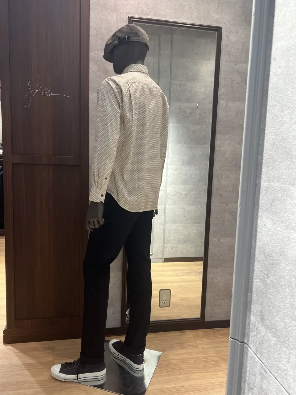 JOSEPH ABBOUD 上條 コーディネート画像