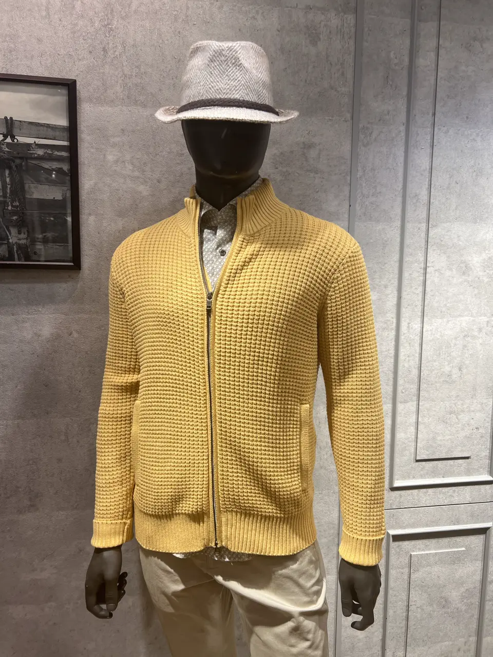 JOSEPH ABBOUD 上條 コーディネート画像