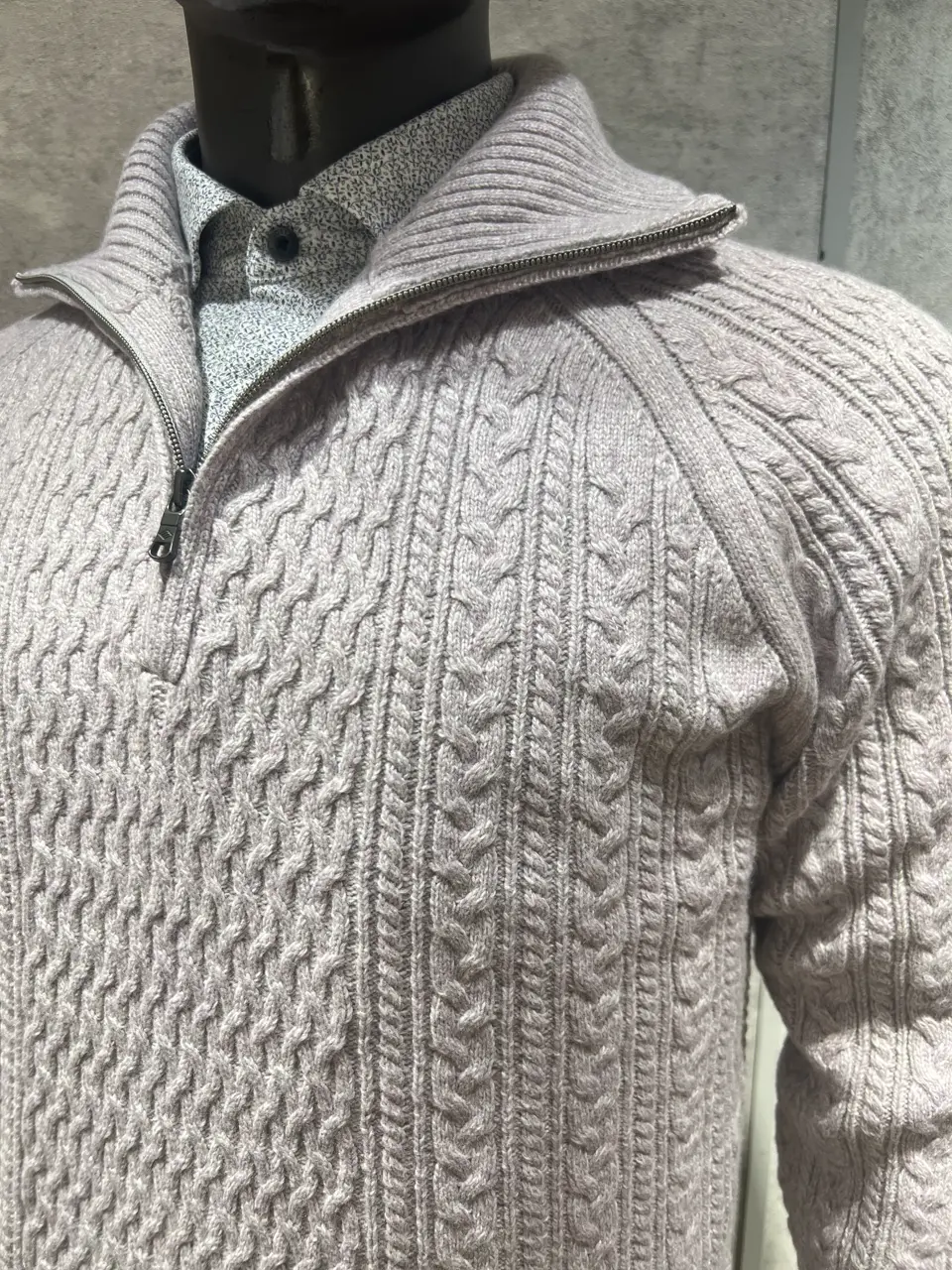 JOSEPH ABBOUD 上條 コーディネート画像