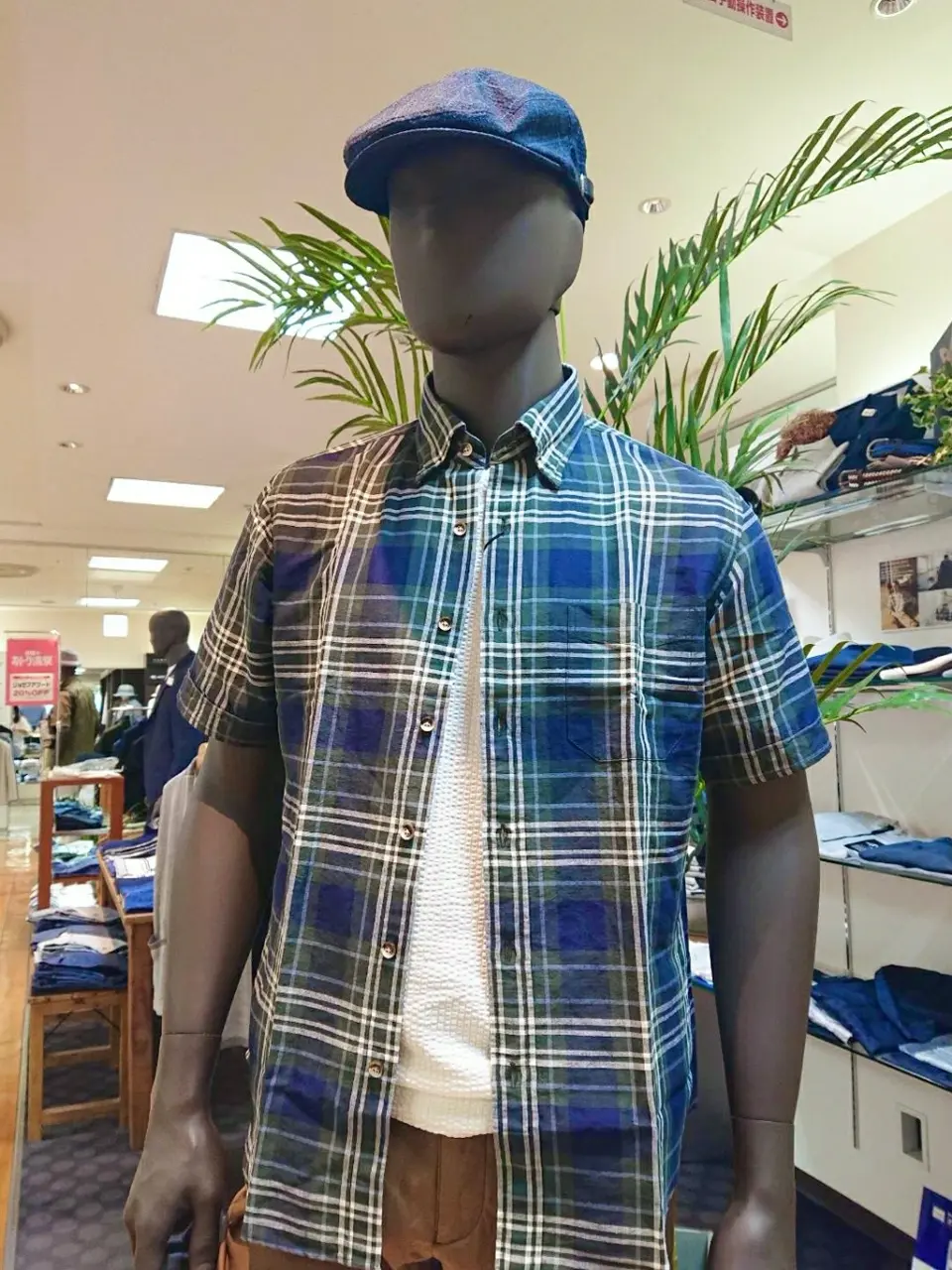 JOSEPH ABBOUD スタッフ コーディネート画像