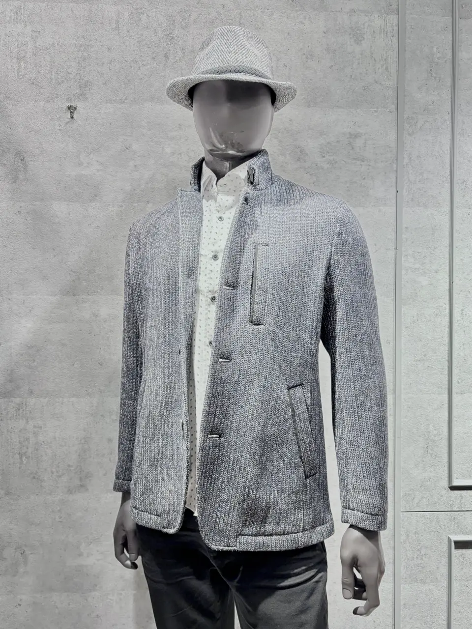 JOSEPH ABBOUD 二澤 コーディネート画像