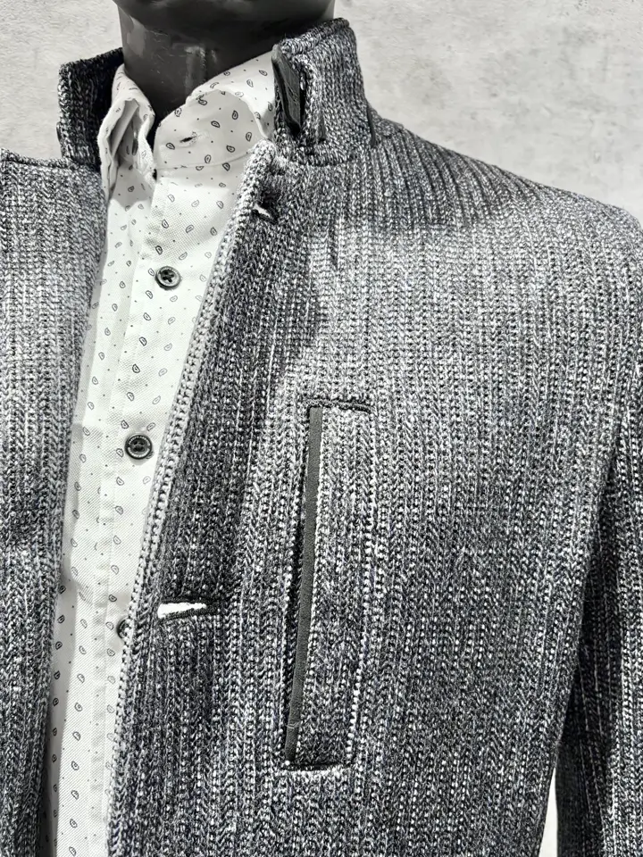 JOSEPH ABBOUD 二澤 コーディネート画像