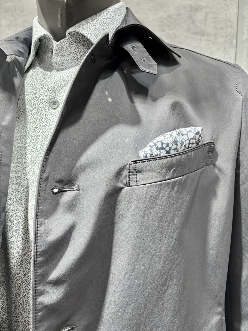 JOSEPH ABBOUD 二澤 コーディネート画像