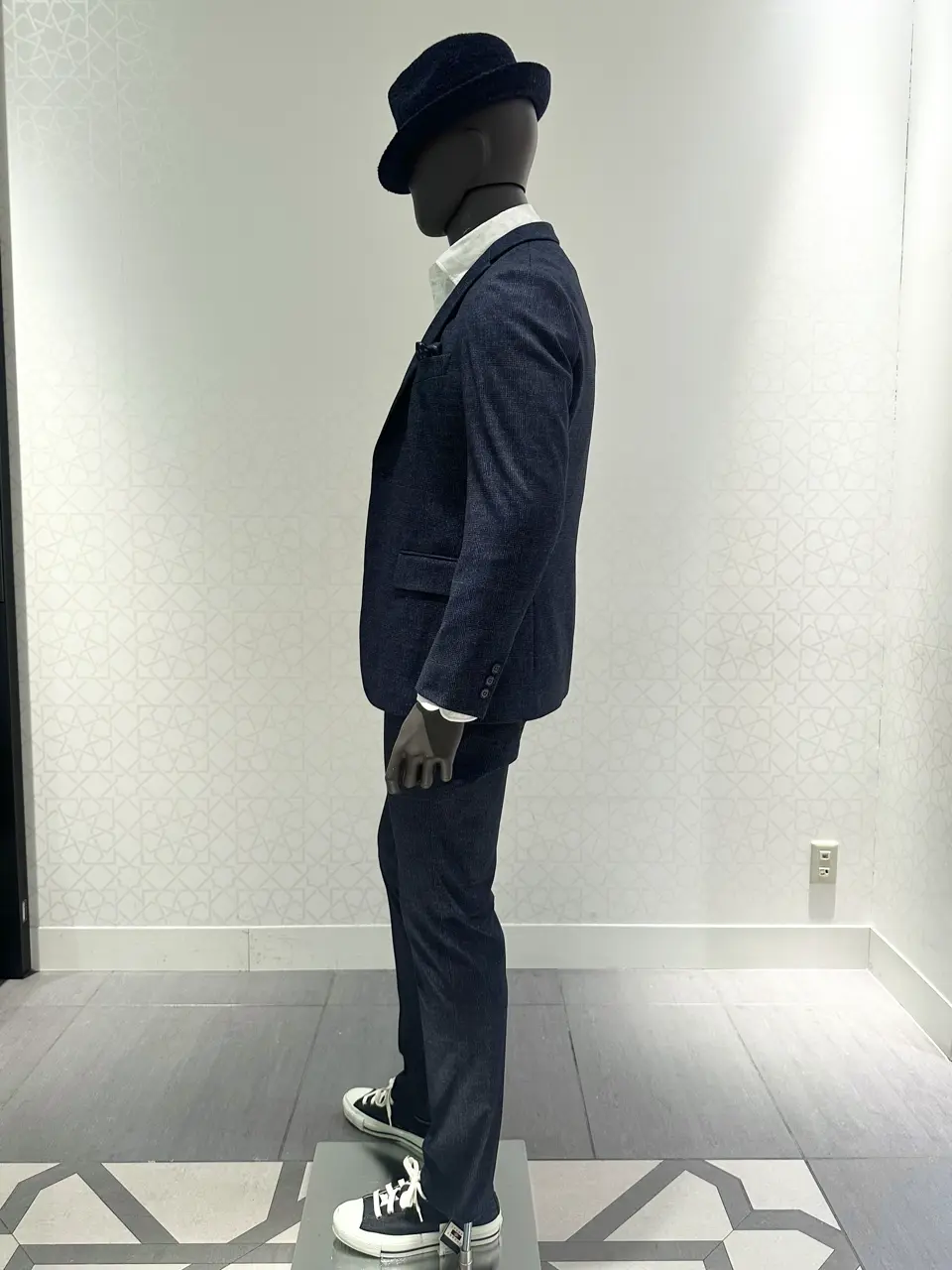 JOSEPH ABBOUD 石川 コーディネート画像