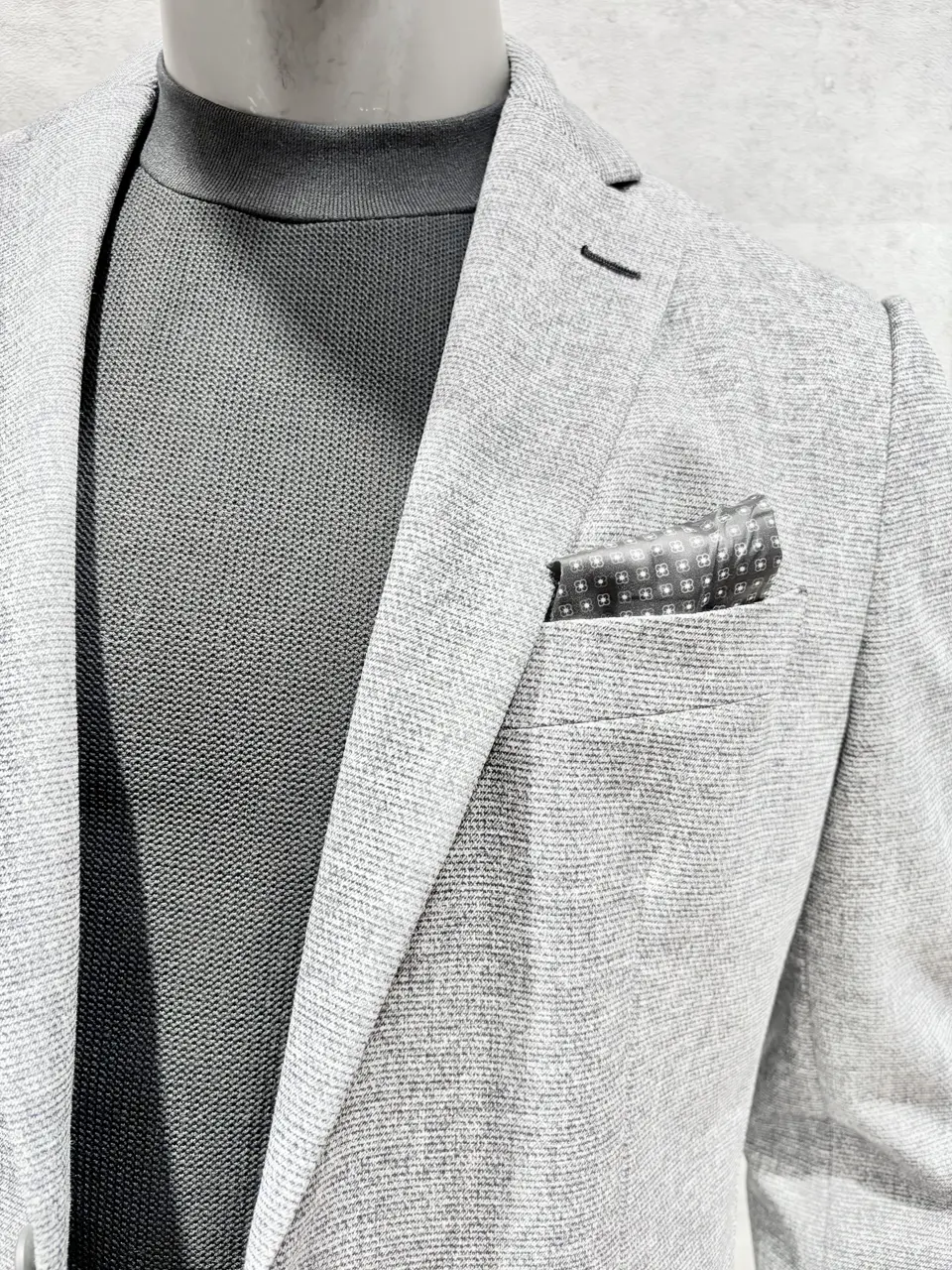 JOSEPH ABBOUD 二澤 コーディネート画像