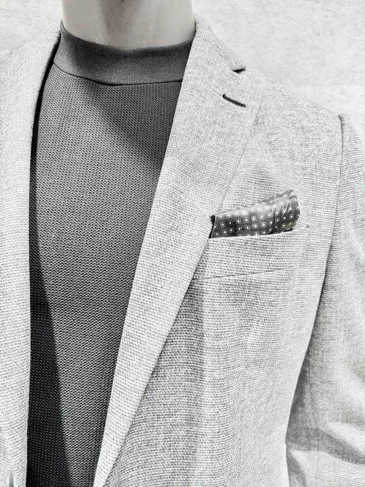 JOSEPH ABBOUD 二澤 コーディネート画像