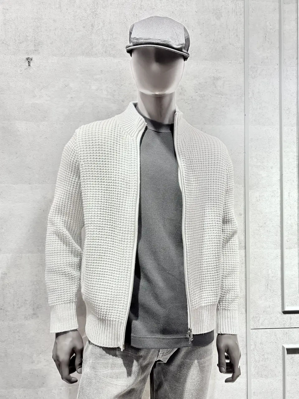 JOSEPH ABBOUD 二澤 コーディネート画像