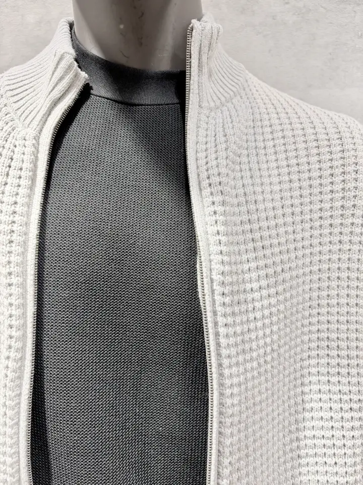 JOSEPH ABBOUD 二澤 コーディネート画像