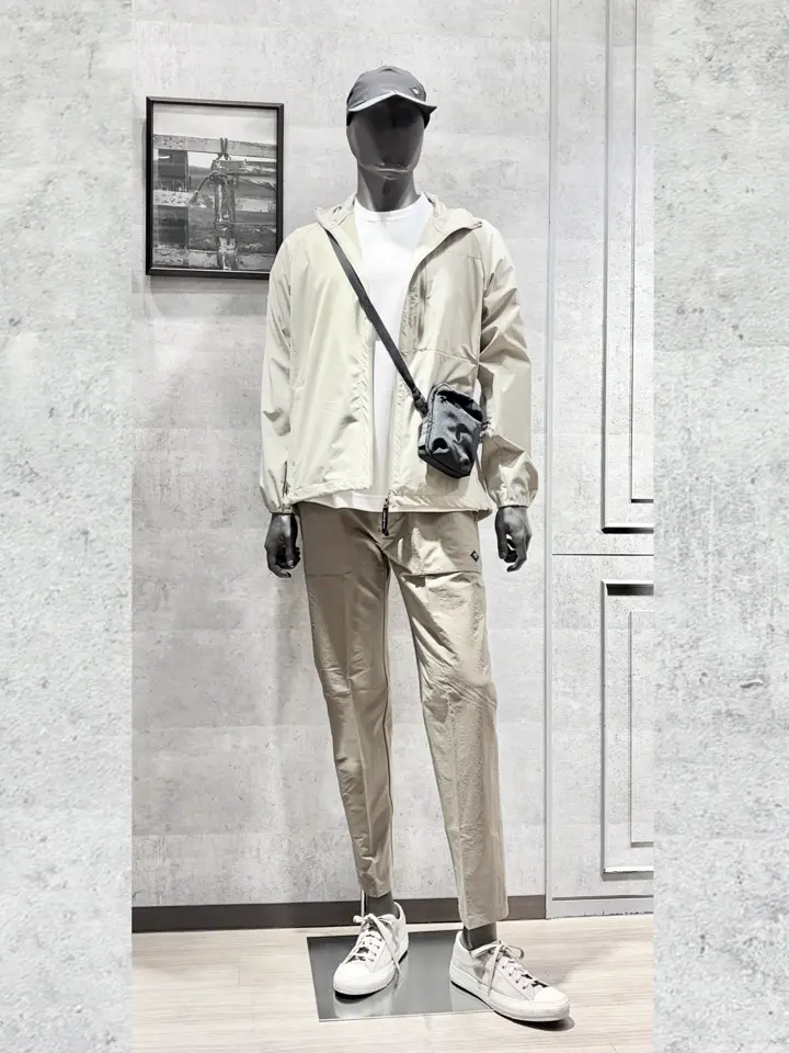 JOSEPH ABBOUD MOUNTAIN 二澤 コーディネート画像