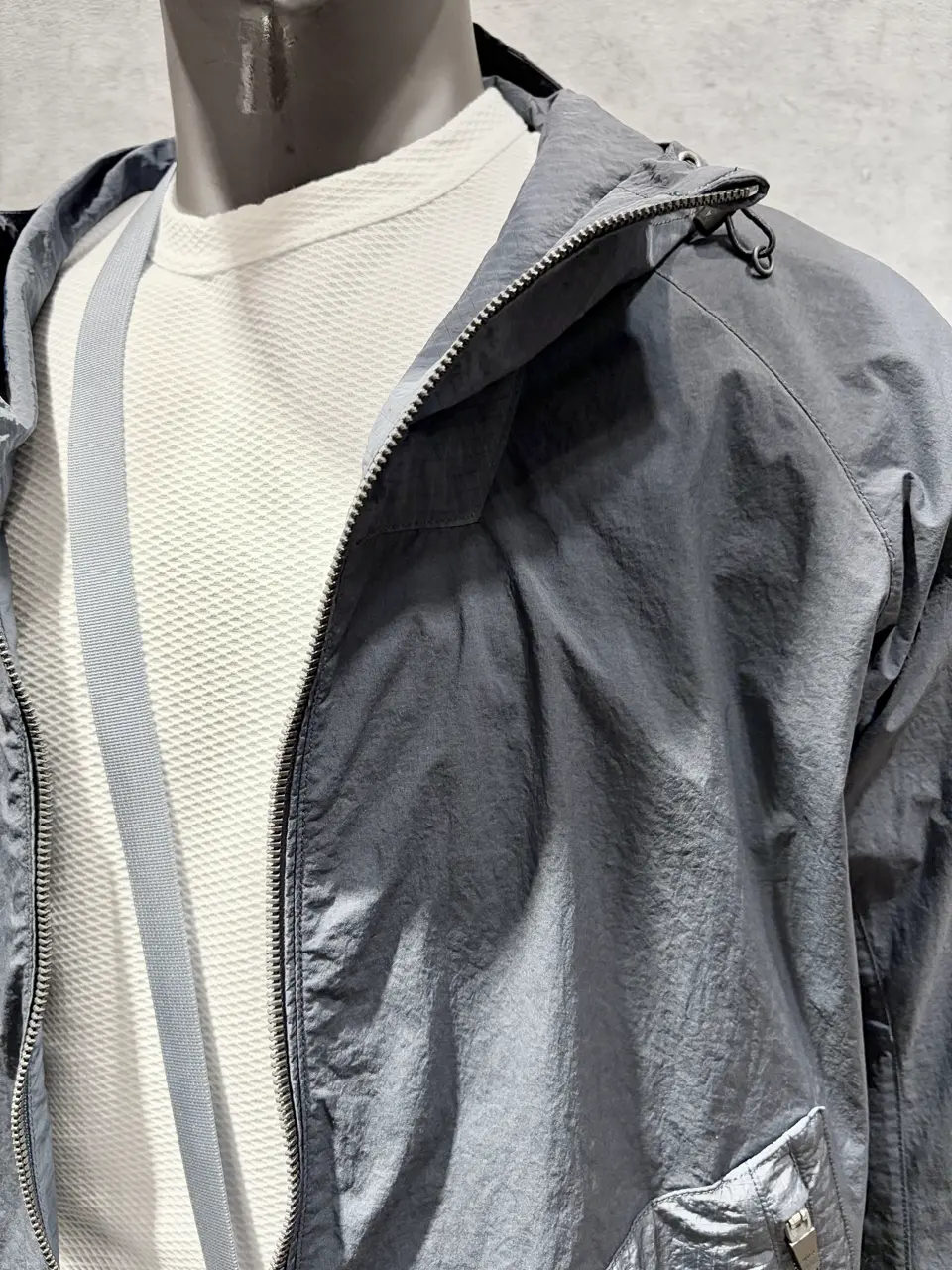 JOSEPH ABBOUD MOUNTAIN 二澤 コーディネート画像