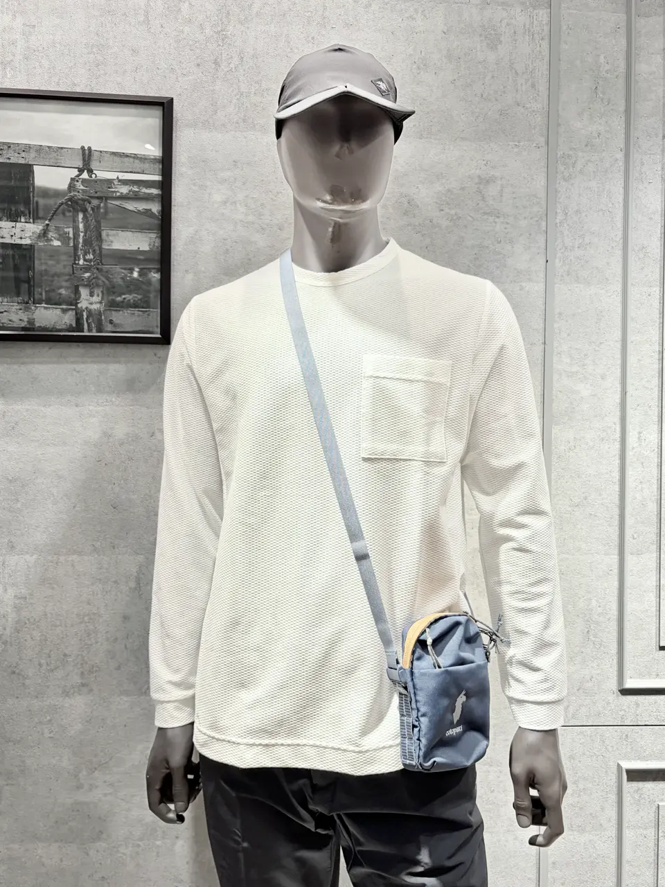 JOSEPH ABBOUD MOUNTAIN 二澤 コーディネート画像