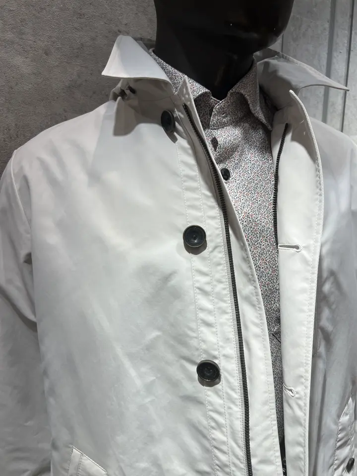 JOSEPH ABBOUD 上條 コーディネート画像