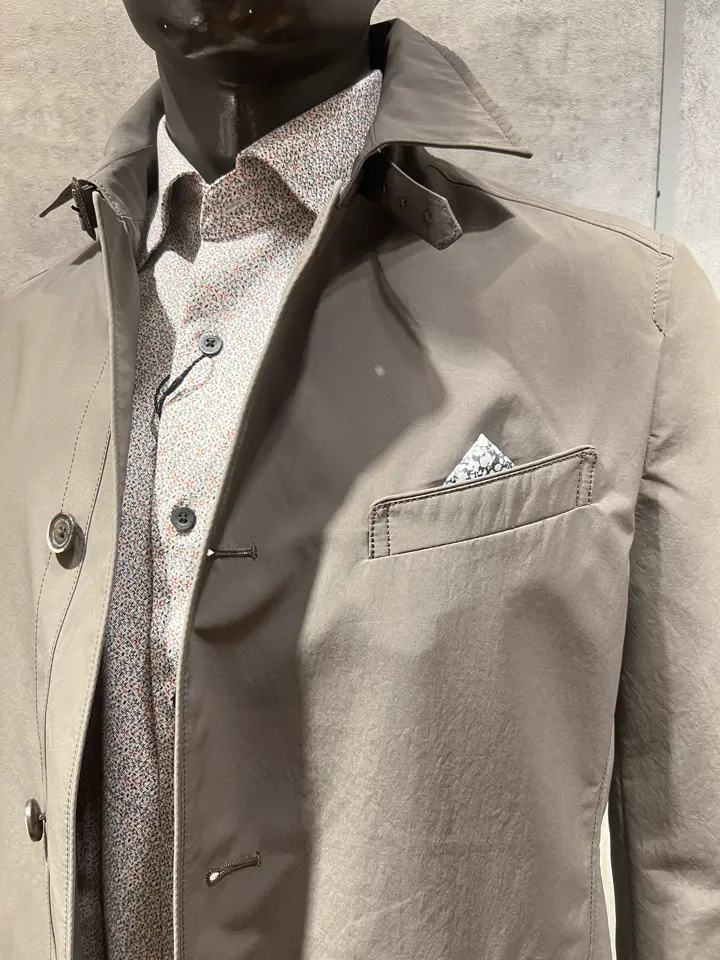 JOSEPH ABBOUD 上條 コーディネート画像