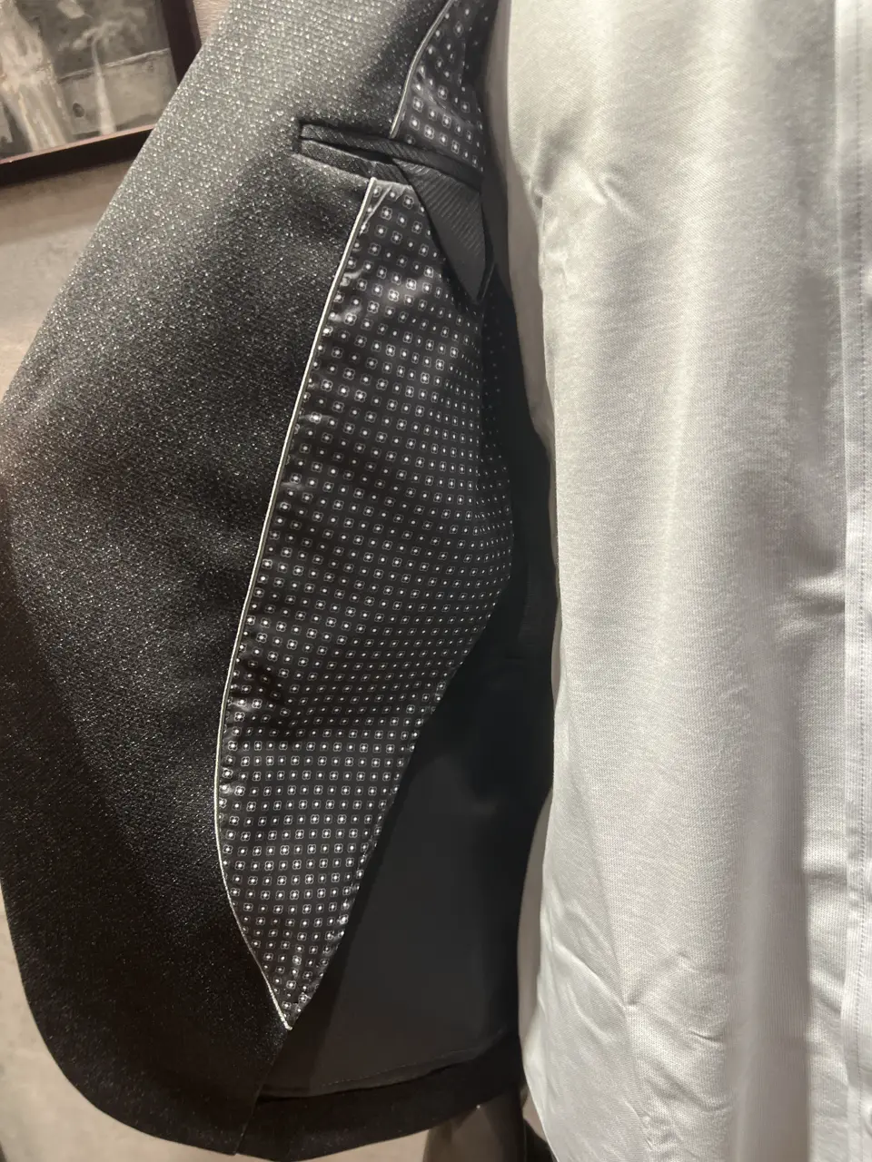 JOSEPH ABBOUD 上條 コーディネート画像