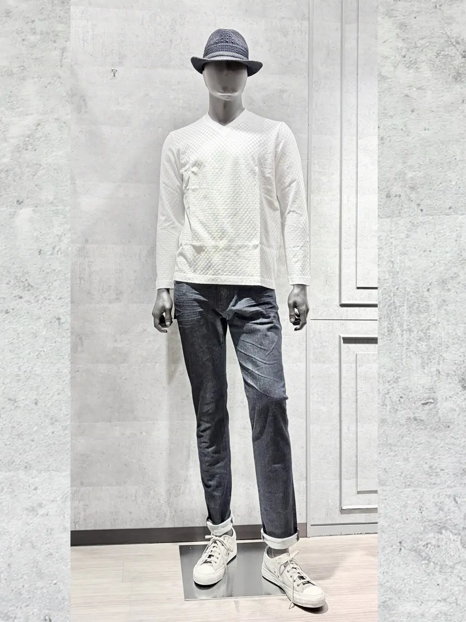 JOSEPH ABBOUD 二澤 コーディネート画像