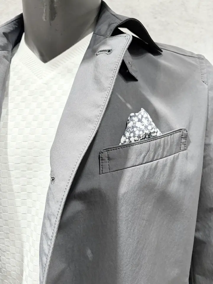 JOSEPH ABBOUD 二澤 コーディネート画像